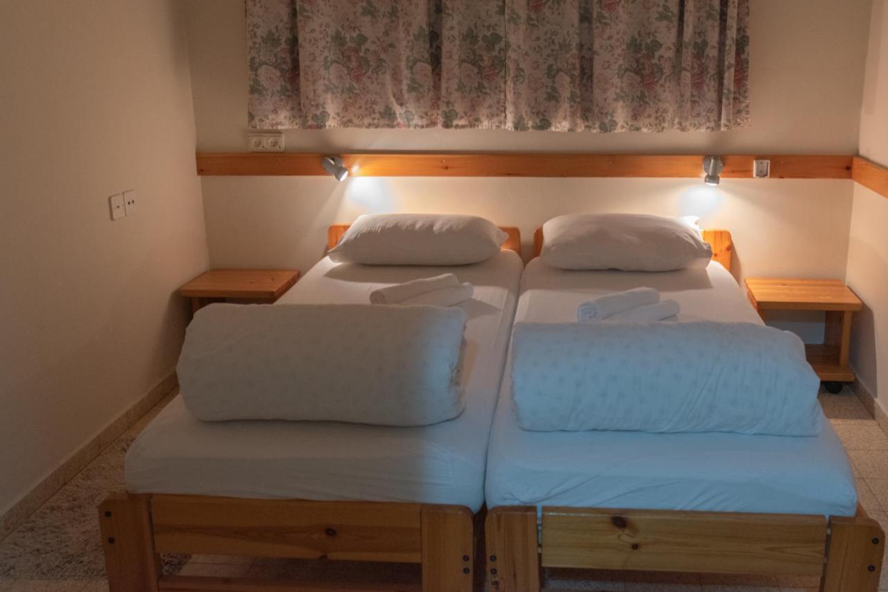 Вилла "Bakfar" Kfar Szold Country Lodging Kefar Szold Экстерьер фото