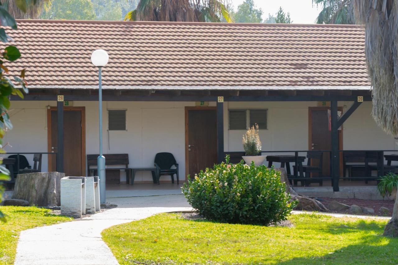 Вилла "Bakfar" Kfar Szold Country Lodging Kefar Szold Экстерьер фото